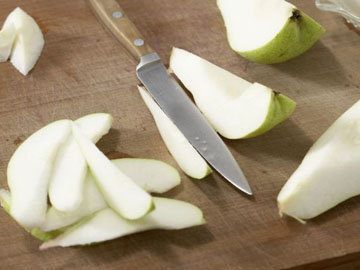 Эксклюзивный салат с красной капустой, грушей и горгонцолой 3