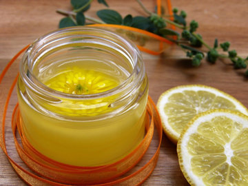 Миндальное масло для шершавых рук