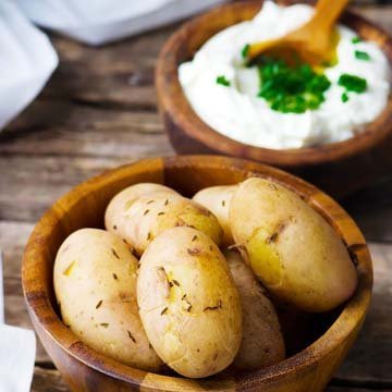 Картофель в мундире с творогом