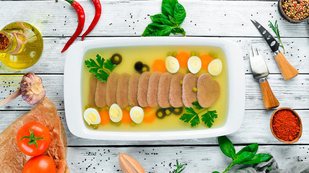 Закуска. Заливной язык
