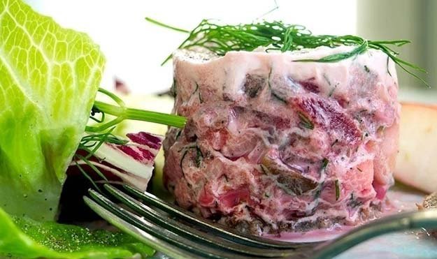Салат с селедкой и свеклой 02