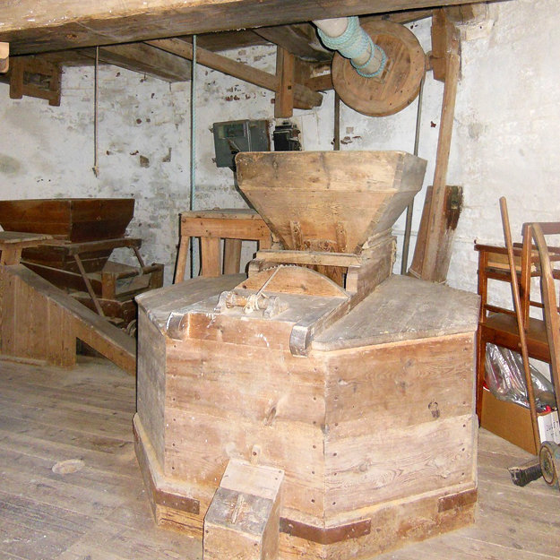Мельница ветряная
