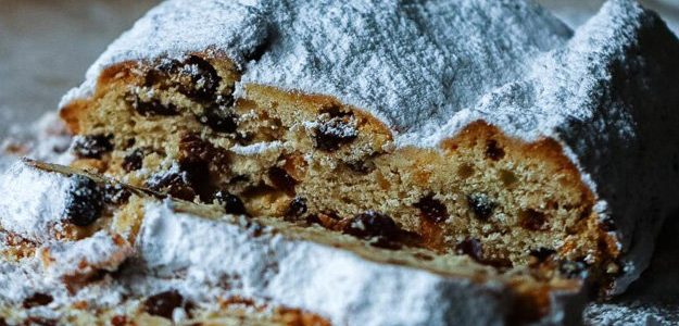 Как испечь Дрезденский рождественский штоллен дома
