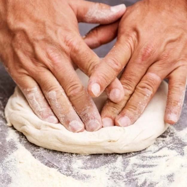 Тесто — основа любой пиццы-02