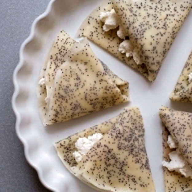 Блины с рисовой мукой и маком-01