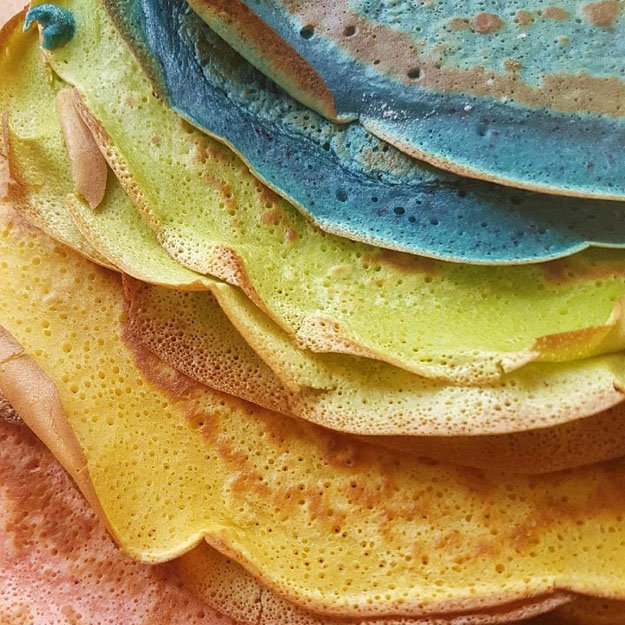 Рецепт блинчиков с пищевыми красителями-04