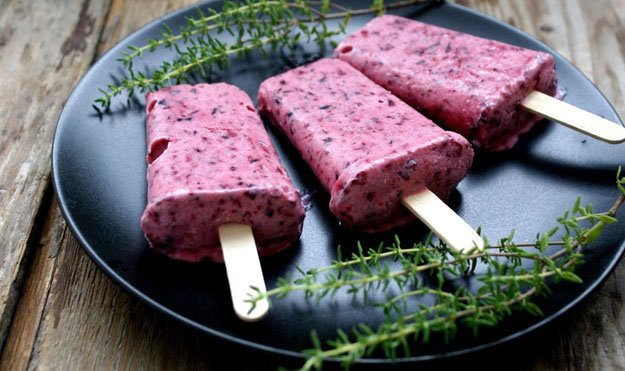 Черная смородина-03